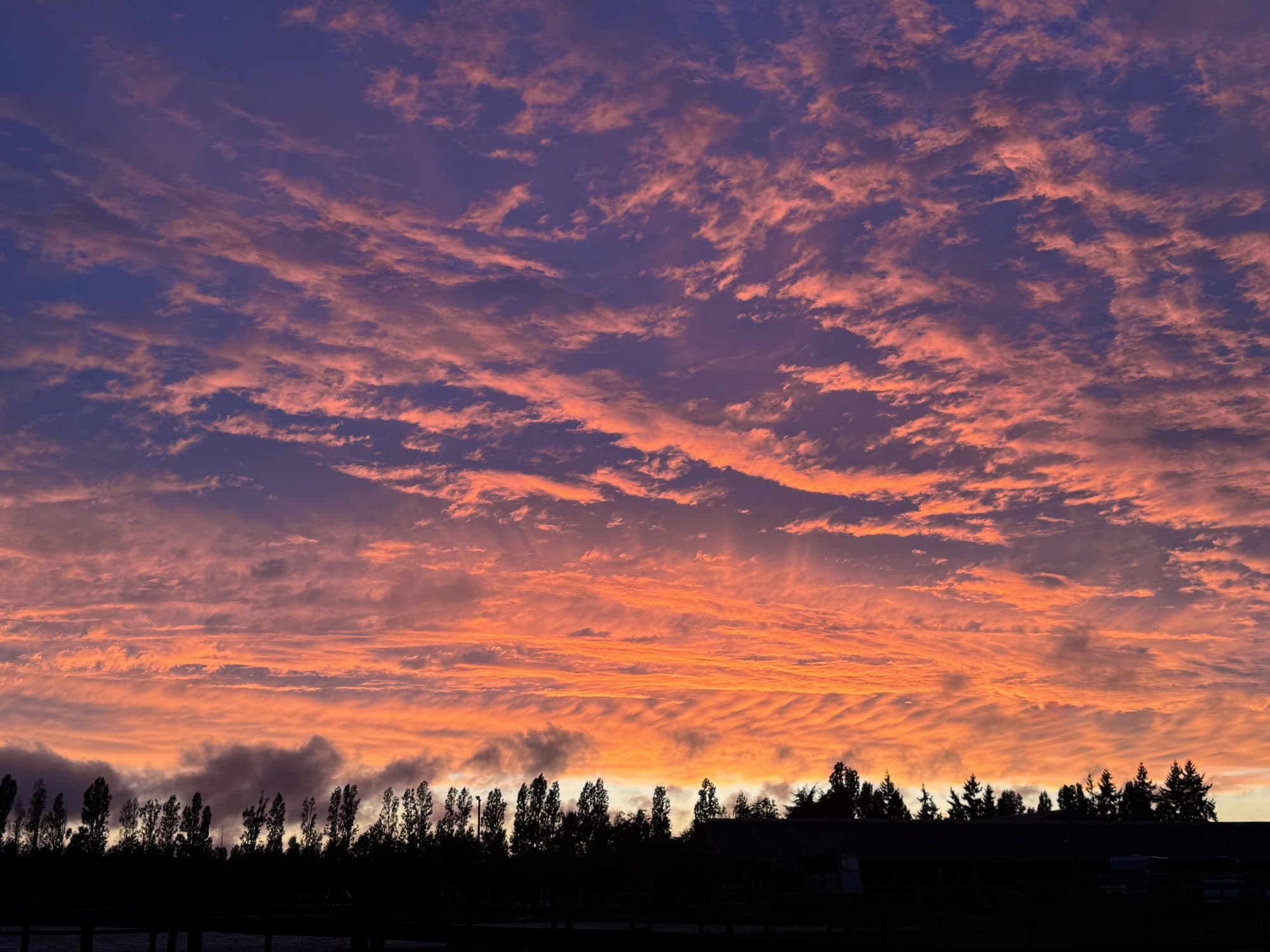 Coucher de soleil sur la plaine